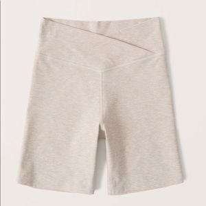 Abercrombie V Waist Biker Shorts